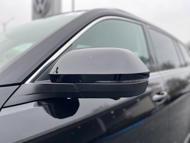 New 2026 Volkswagen Atlas SEL Premium R-Line image 2