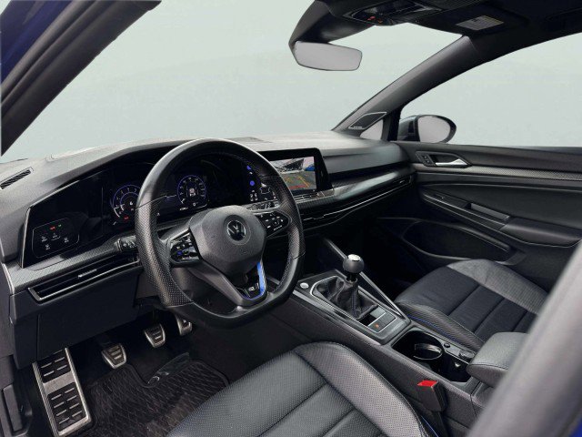 Used 2022 Volkswagen Golf R image 23