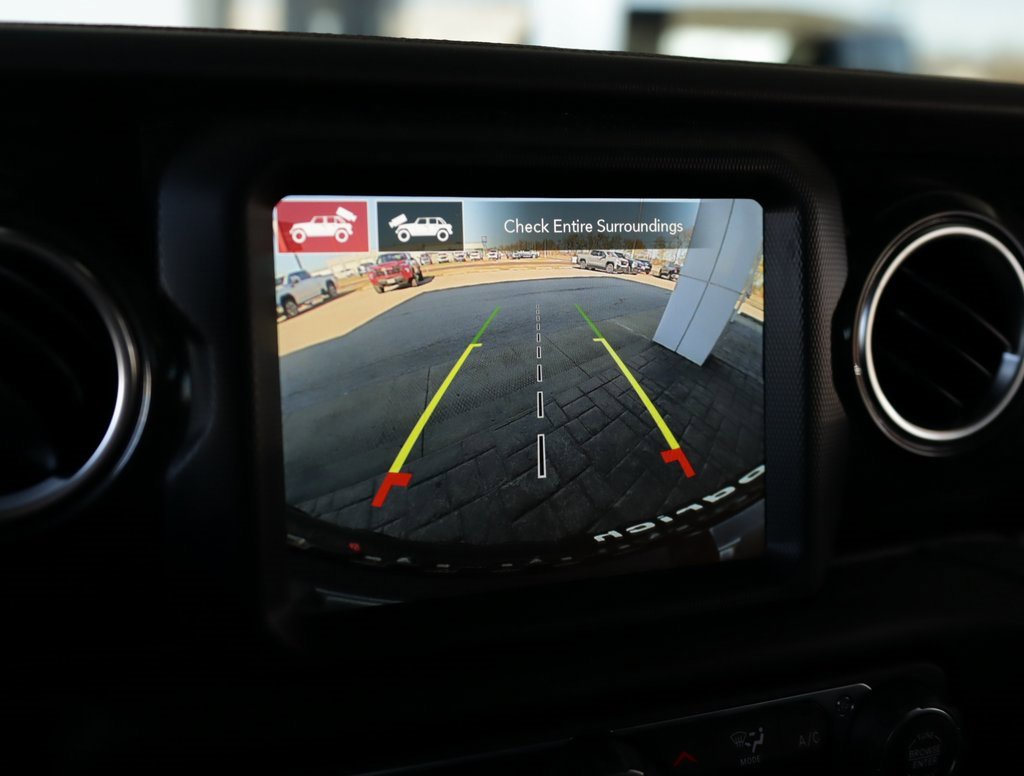 Used 2021 Jeep Wrangler Unlimited Rubicon w/ Trailer Tow Package image 19