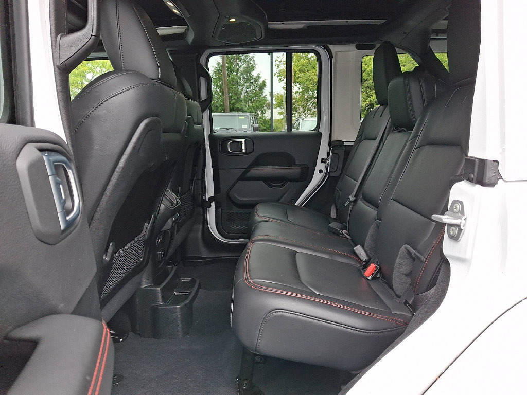 Certified 2026 Jeep Wrangler Unlimited Rubicon AWD/4WD image 10