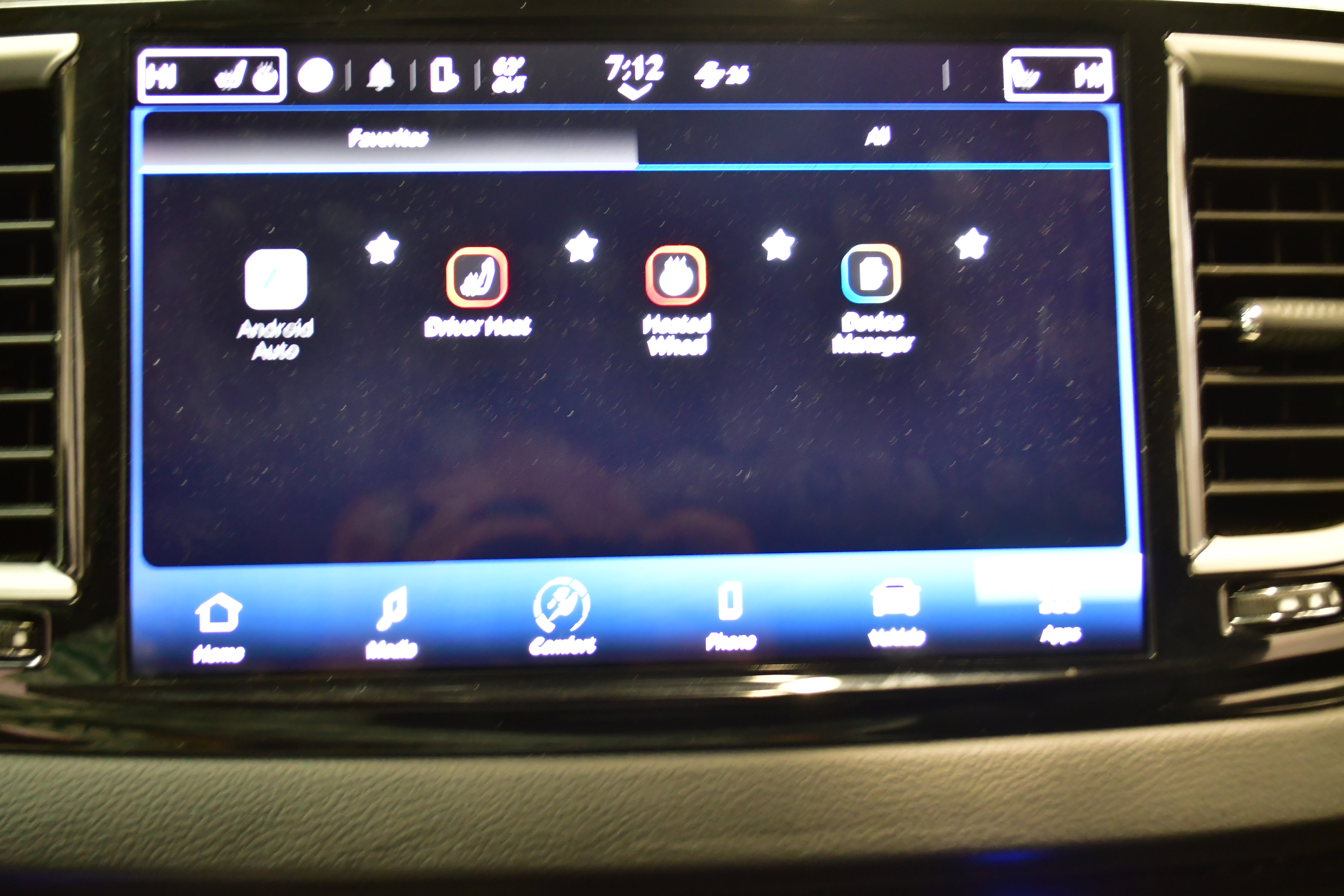 Used 2024 Chrysler Pacifica Touring-L image 27