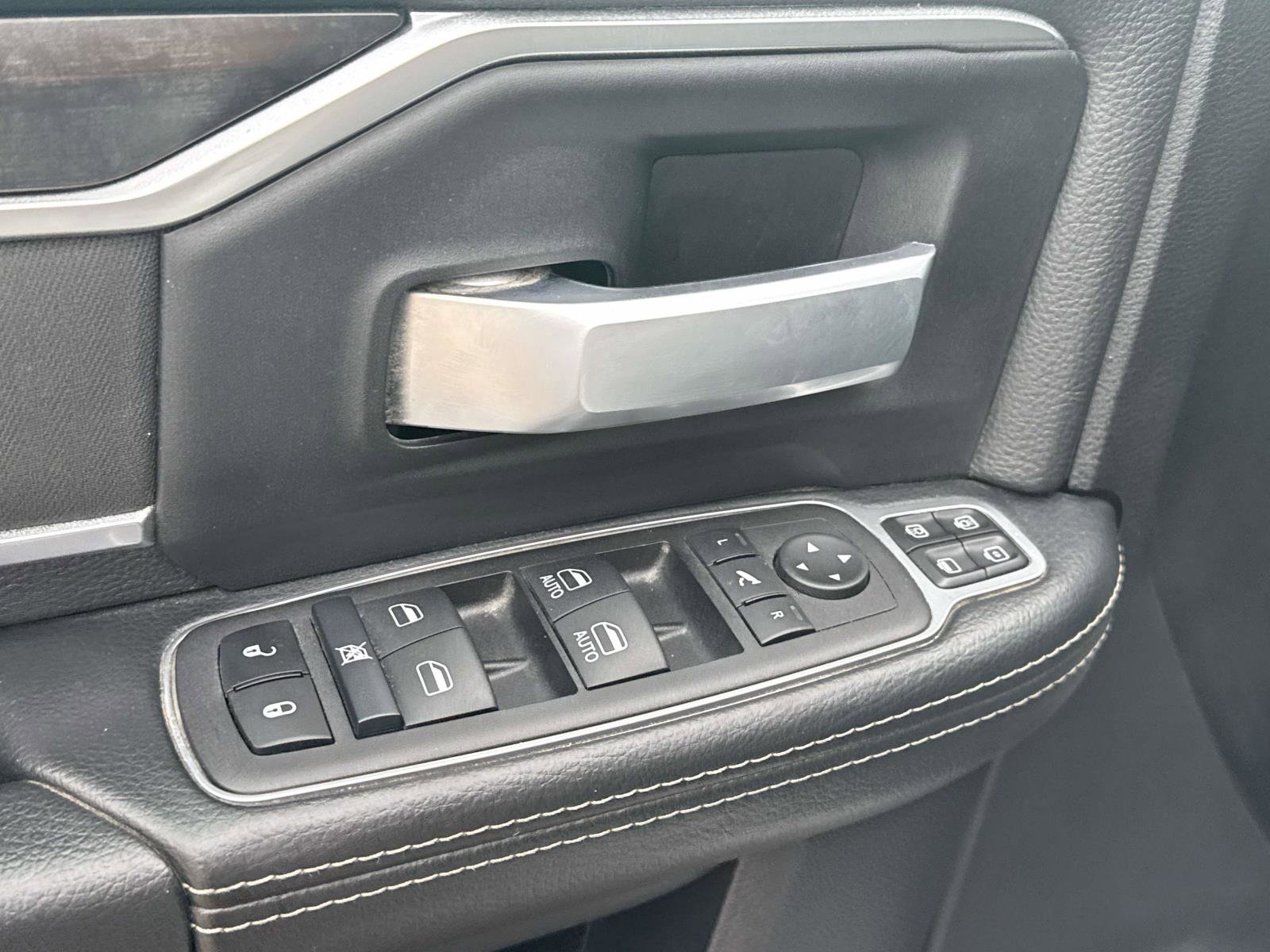 Used 2024 RAM 2500 Big Horn image 12