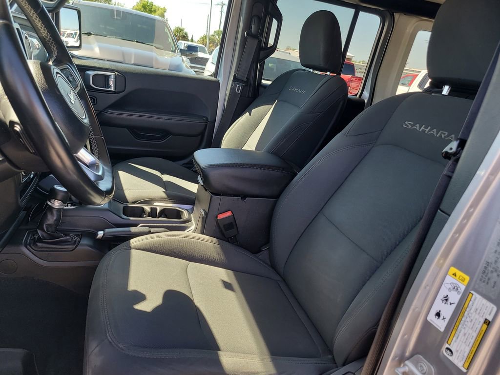 Used 2019 Jeep Wrangler Unlimited Sahara image 16