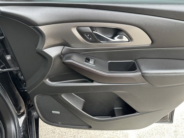 Used 2023 Chevrolet Traverse Premier w/ Redline Edition image 12