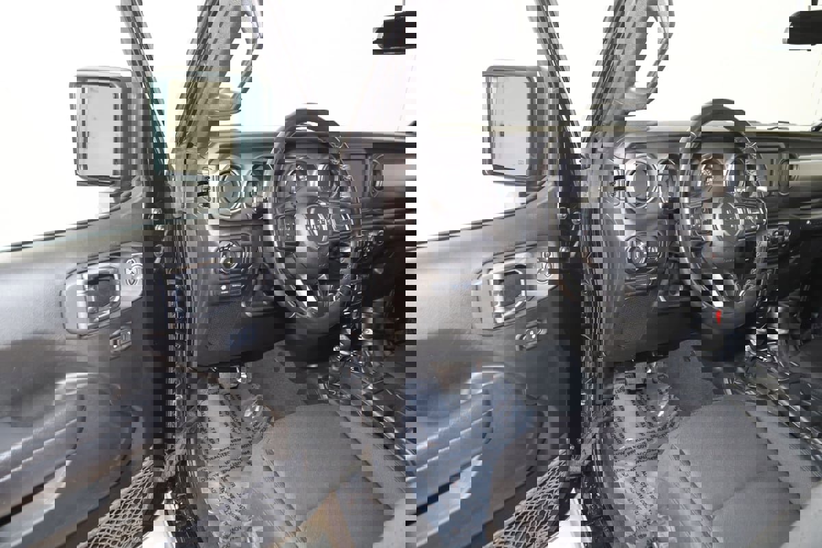 Used 2023 Jeep Wrangler Unlimited w/ Cold Weather Group image 42