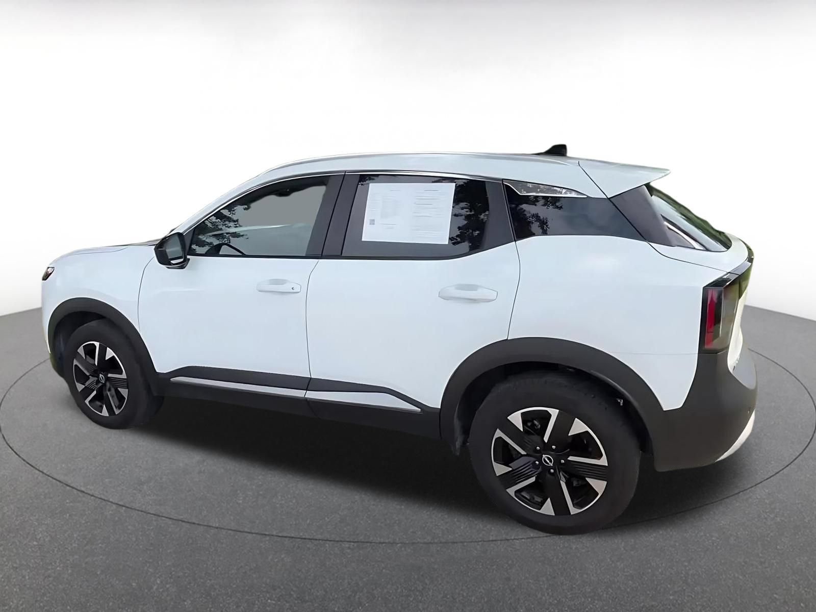 Used 2026 Nissan Kicks SV w/ Cold Weather Package AWD/4WD image 11
