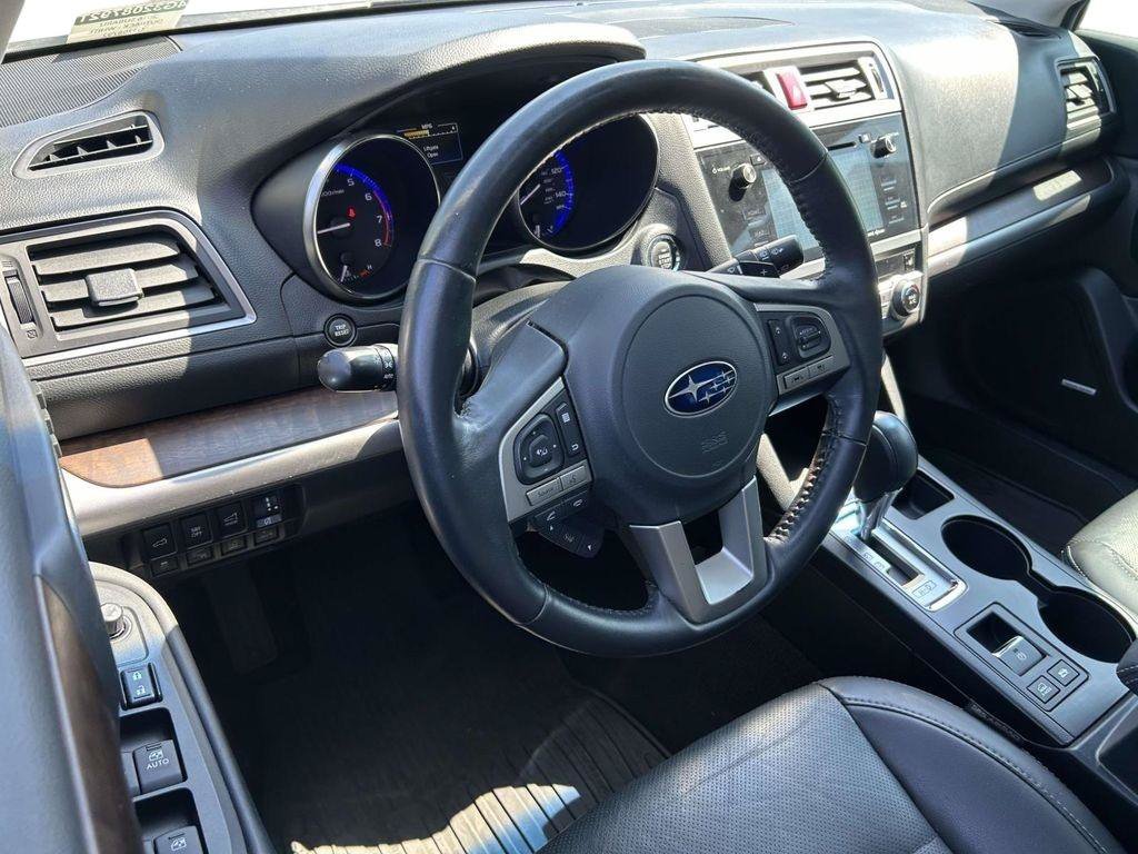 Used 2016 Subaru Outback 2.5i Limited AWD/4WD image 9