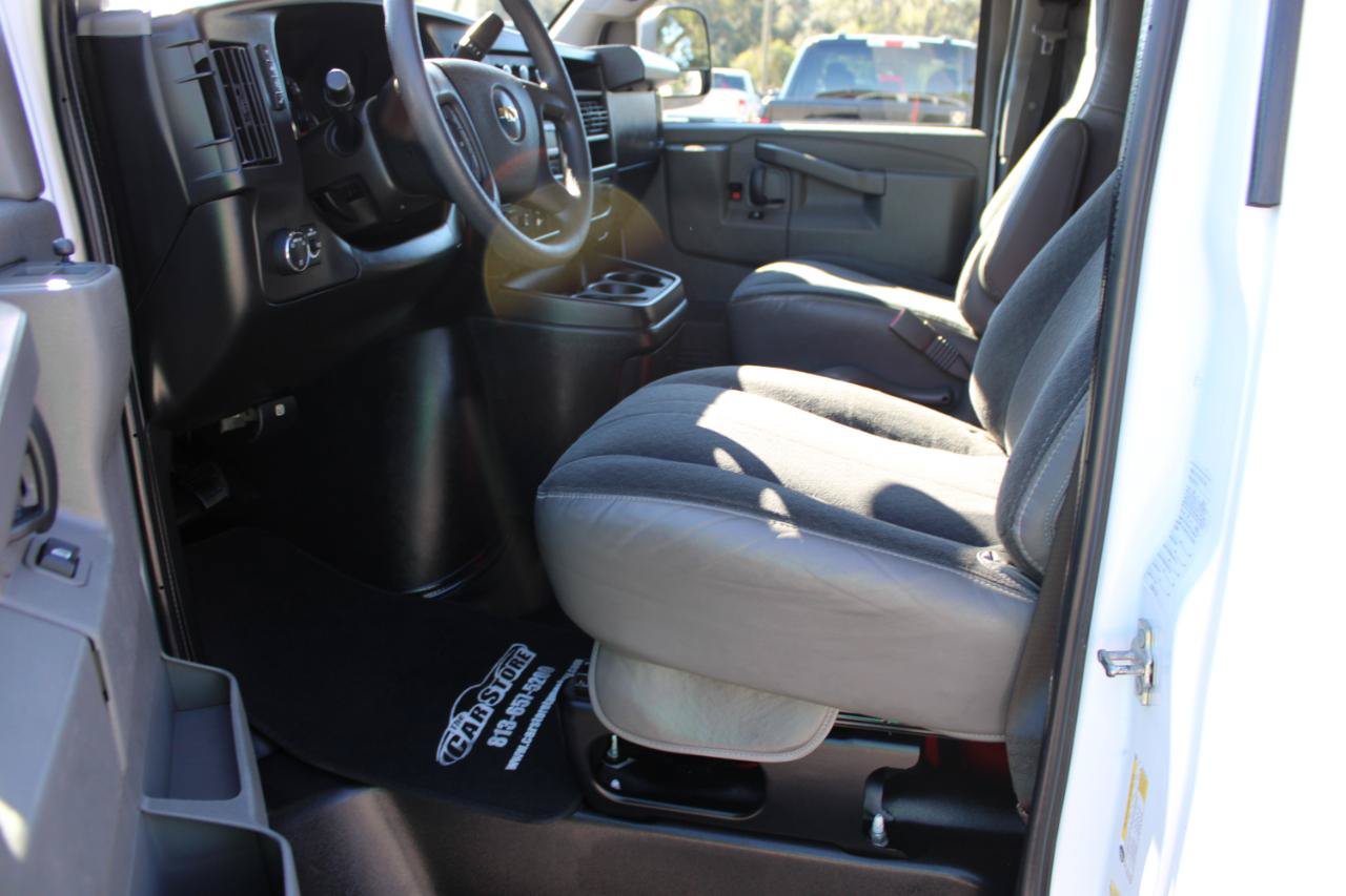 Used 2022 Chevrolet Express 2500 w/ Driver Convenience Package RWD image 19