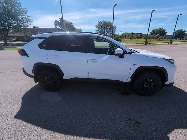 Used 2025 Toyota RAV4 XLE w/ Convenience Package FWD image 2