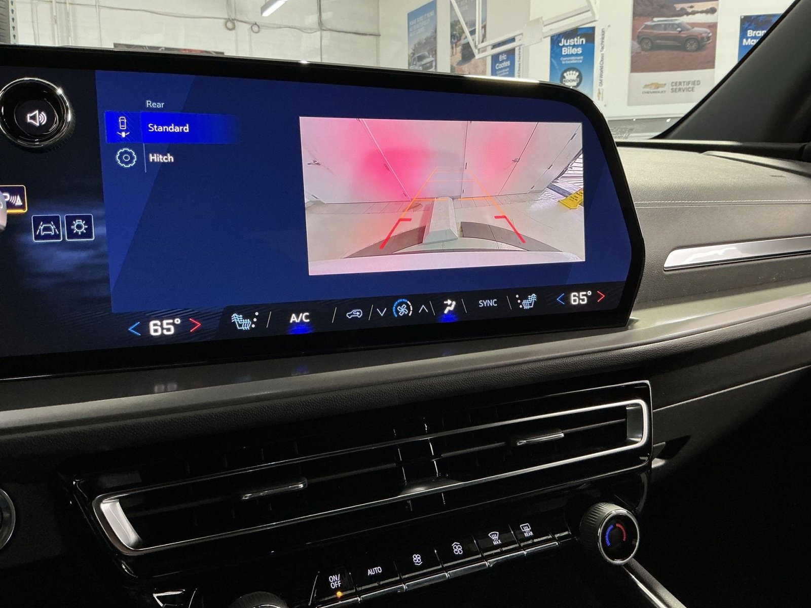 New 2026 Chevrolet Traverse LT FWD image 27