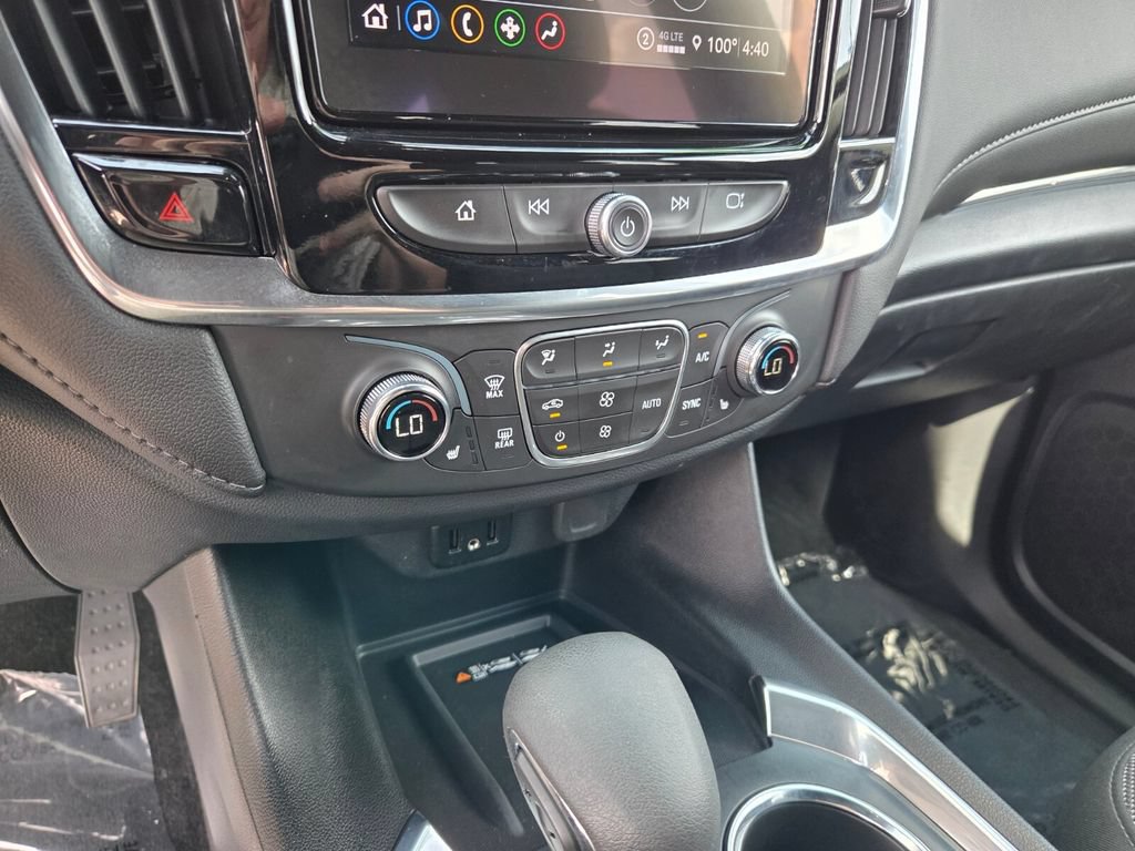 Used 2023 Chevrolet Traverse LT FWD image 33