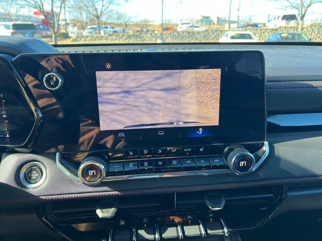 Used 2023 Chevrolet Colorado Z71 w/ Z71 Convenience Package 2 image 35