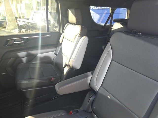 New 2025 Chevrolet Suburban LT w/ Advanced Technology Package image 6