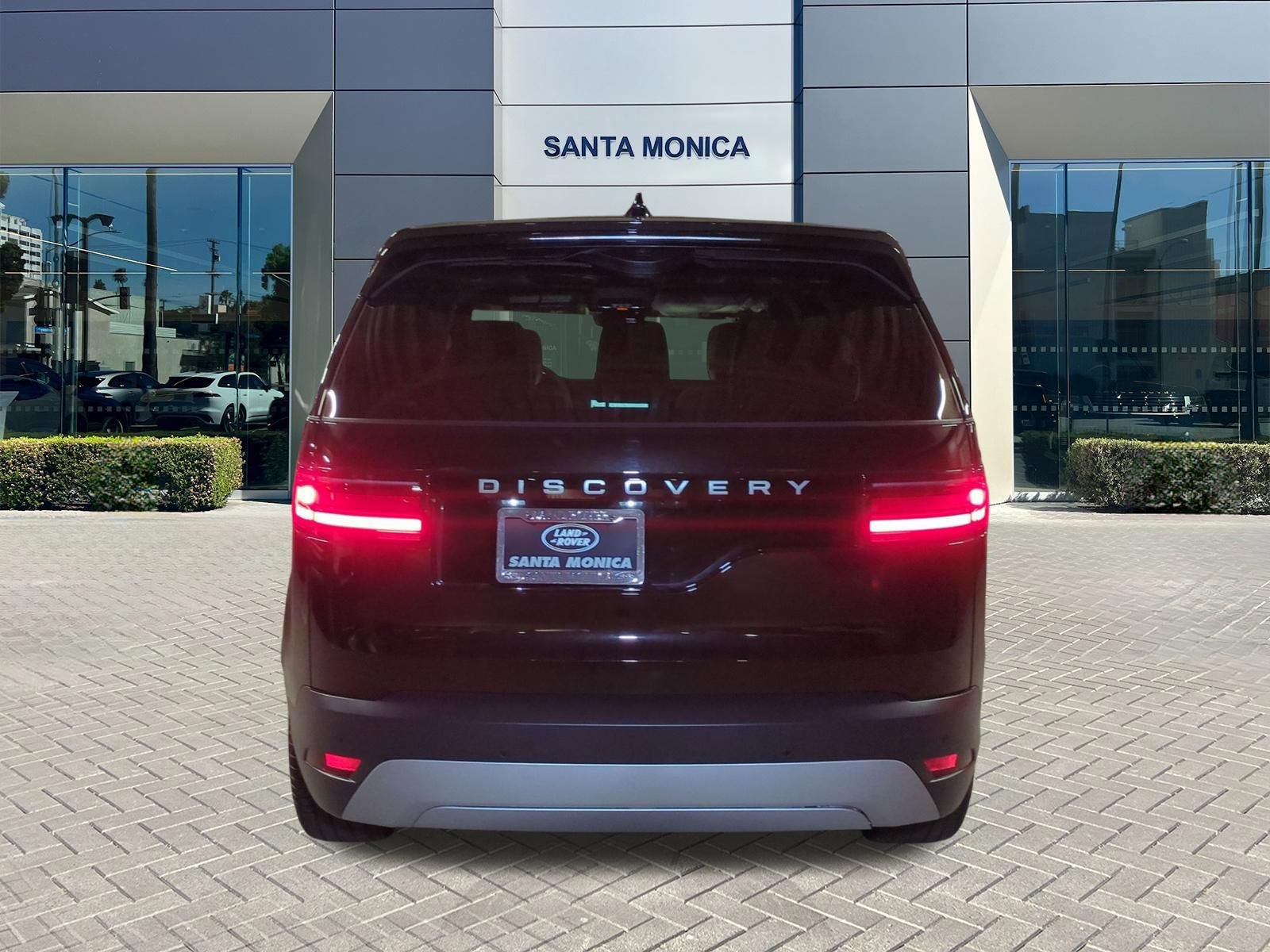 New 2026 Land Rover Discovery S AWD/4WD image 4