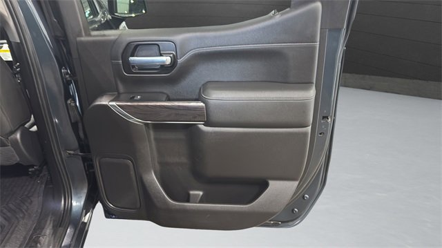 Used 2020 Chevrolet Silverado 1500 LTZ image 31