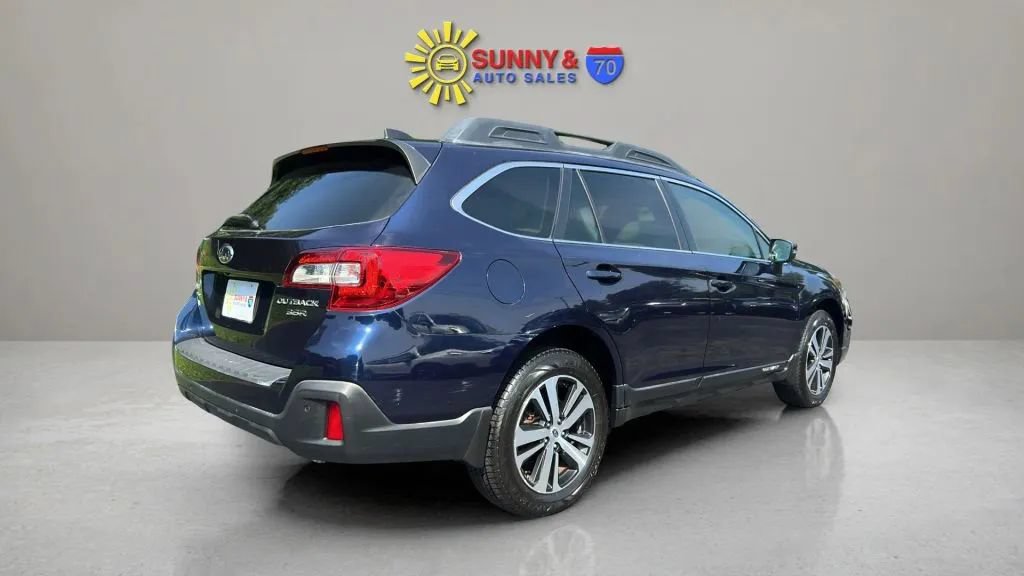 Used 2018 Subaru Outback 3.6R Limited AWD/4WD image 8