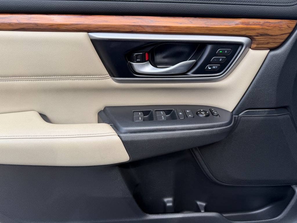 Used 2020 Honda CR-V EX-L image 16
