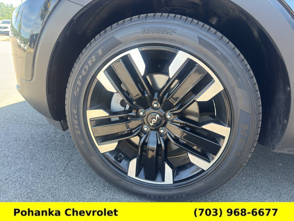 Used 2024 Kia Telluride SX w/ Towing Package FWD image 37