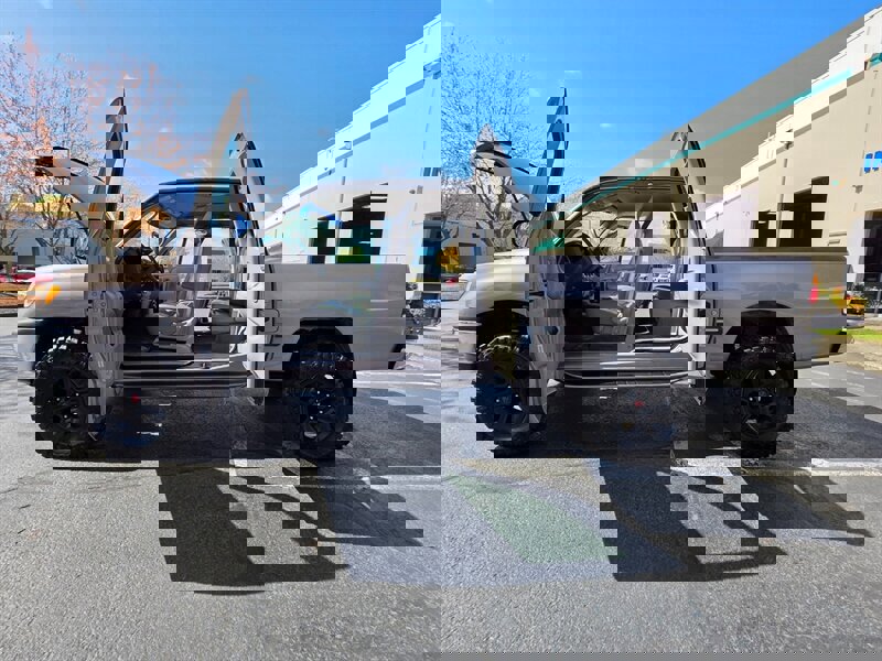 Used 2000 Toyota Tundra SR5 image 23