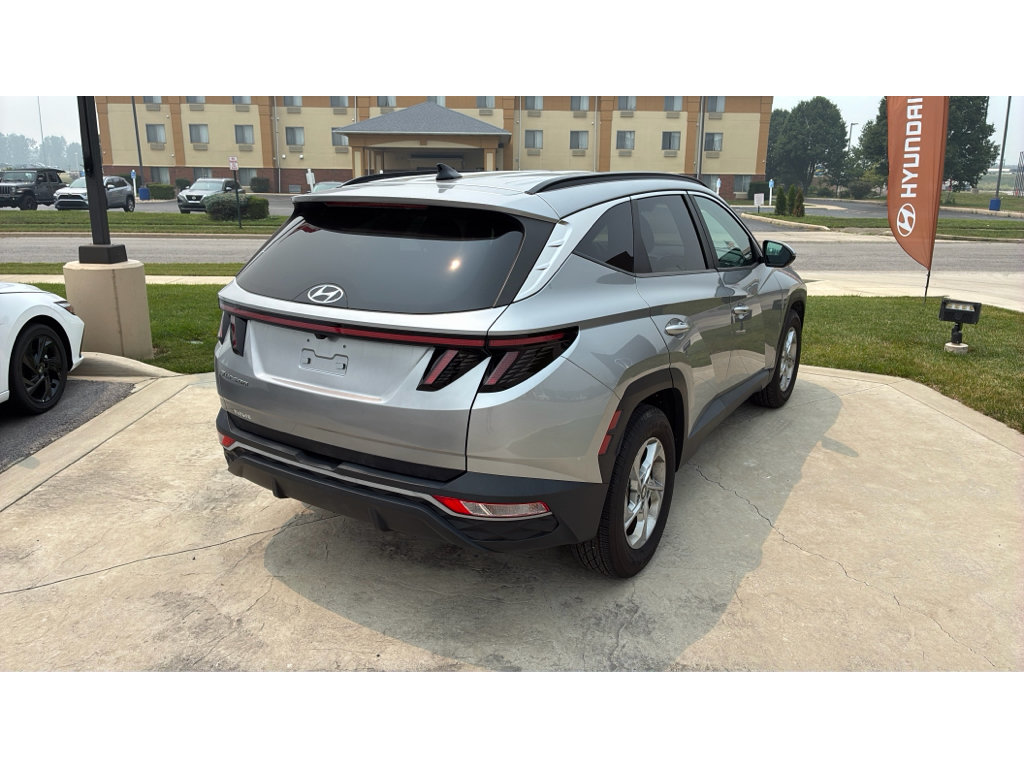 Used 2022 Hyundai Tucson SEL FWD image 5