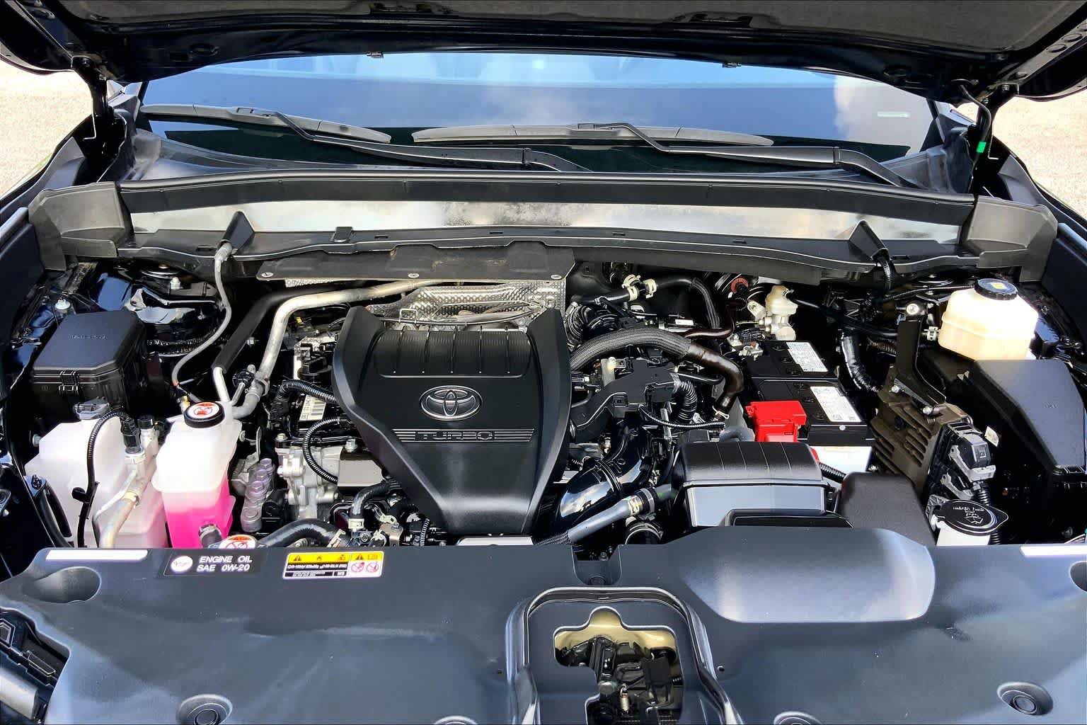 Used 2025 Toyota Grand Highlander AWD image 31