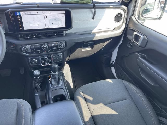 Used 2024 Jeep Wrangler Unlimited Sport AWD/4WD image 15