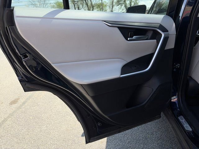 Used 2025 Toyota RAV4 XLE Premium image 11