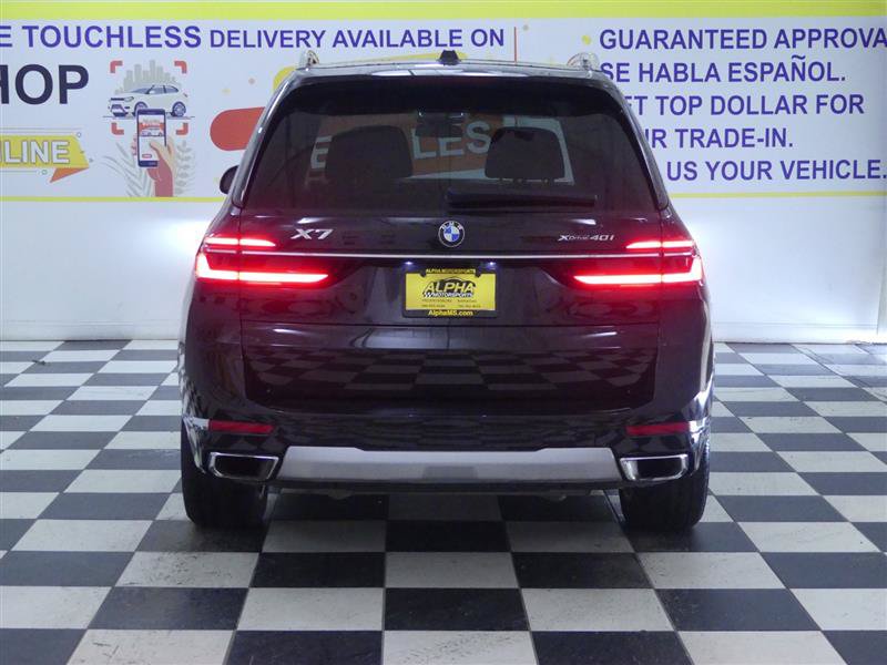 Used 2024 BMW X7 xDrive40i w/ Climate Comfort Package AWD/4WD image 6