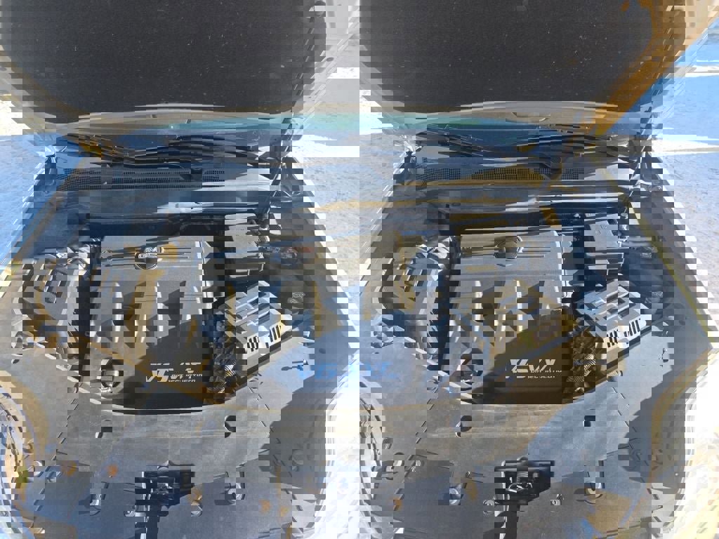 Used 2010 GMC Terrain SLE image 29