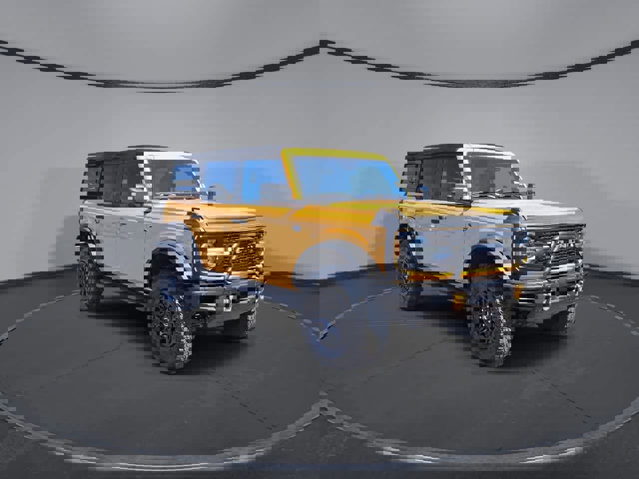 Used 2022 Ford Bronco Wildtrak image 2