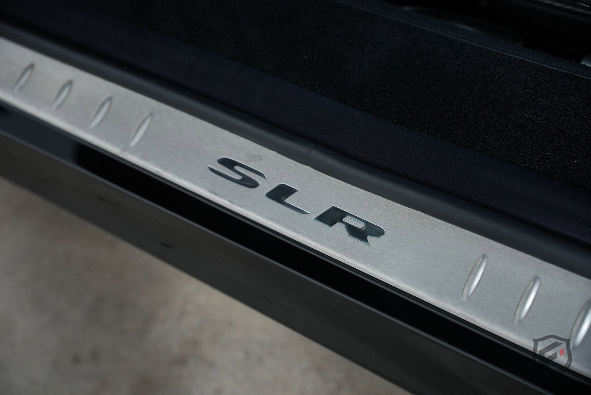 Used 2006 Mercedes-Benz SLR 2dr Cpe 5.5L image 28