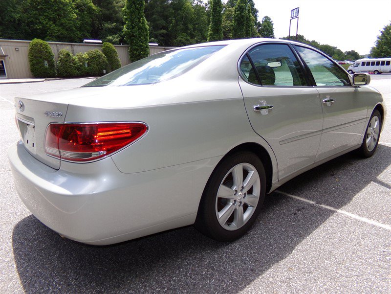 Used 2005 Lexus ES 330 FWD image 6