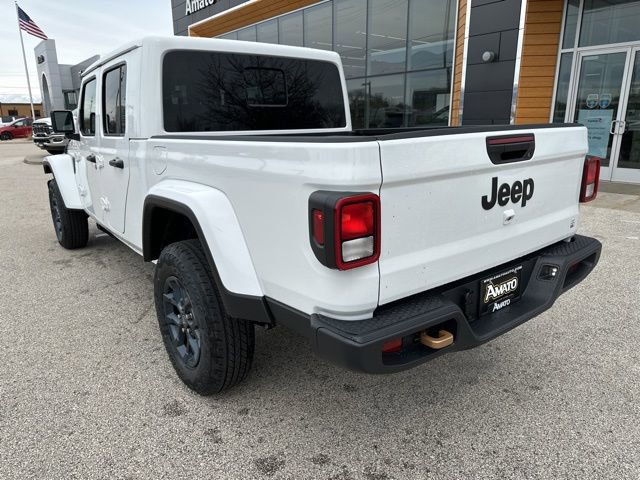 New 2026 Jeep Gladiator Sport AWD/4WD image 8