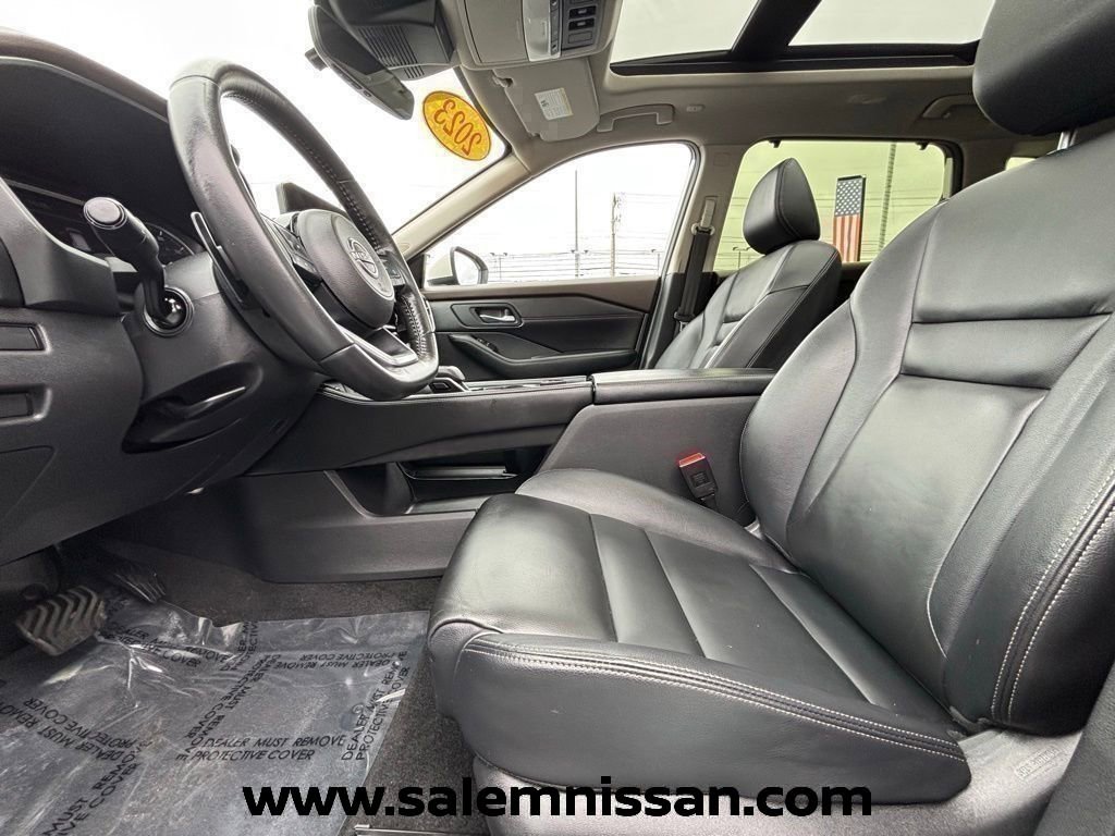 Certified 2023 Nissan Rogue SL w/ SL Premium Package image 9