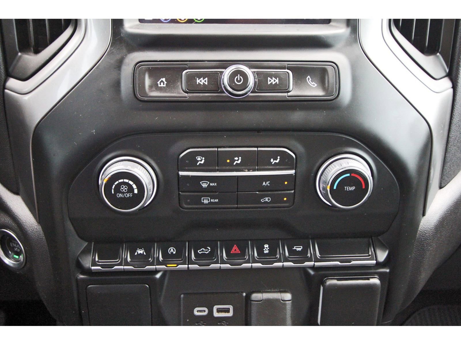 Used 2024 Chevrolet Silverado 1500 Custom image 27