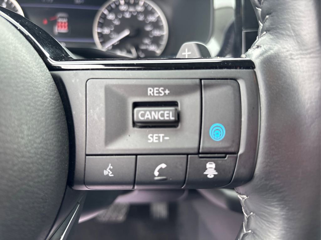 Used 2024 Nissan Pathfinder SL image 26