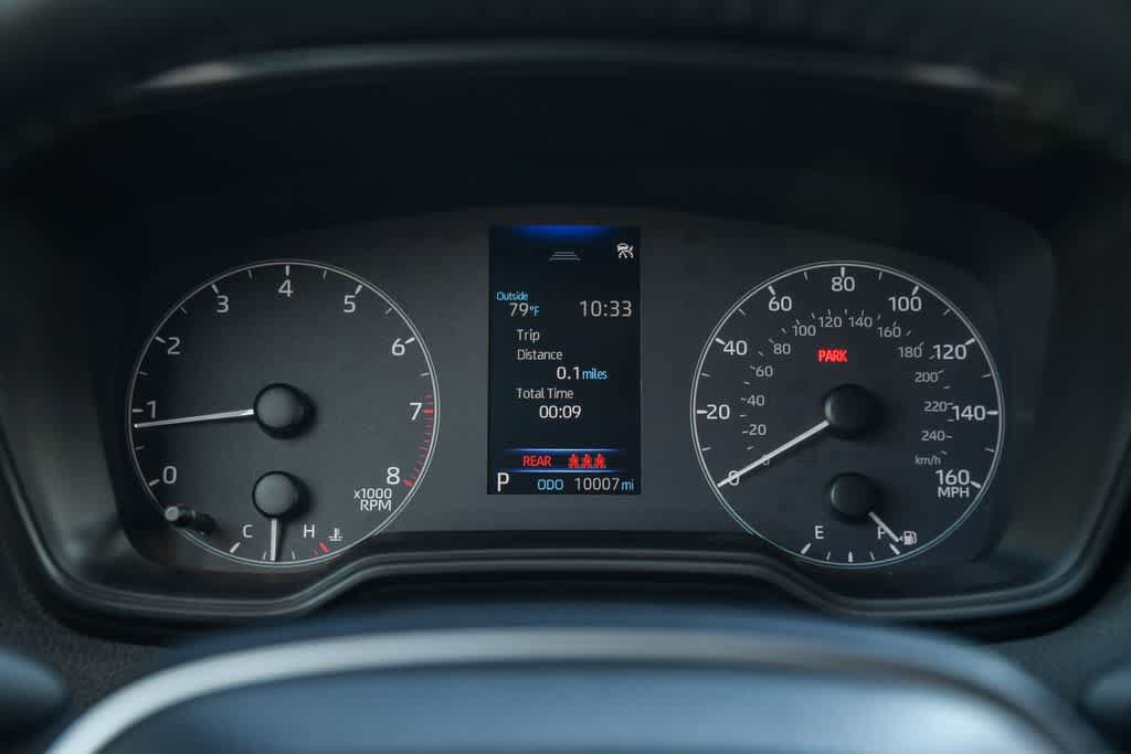Used 2025 Toyota Corolla SE w/ Convenience Package FWD image 23