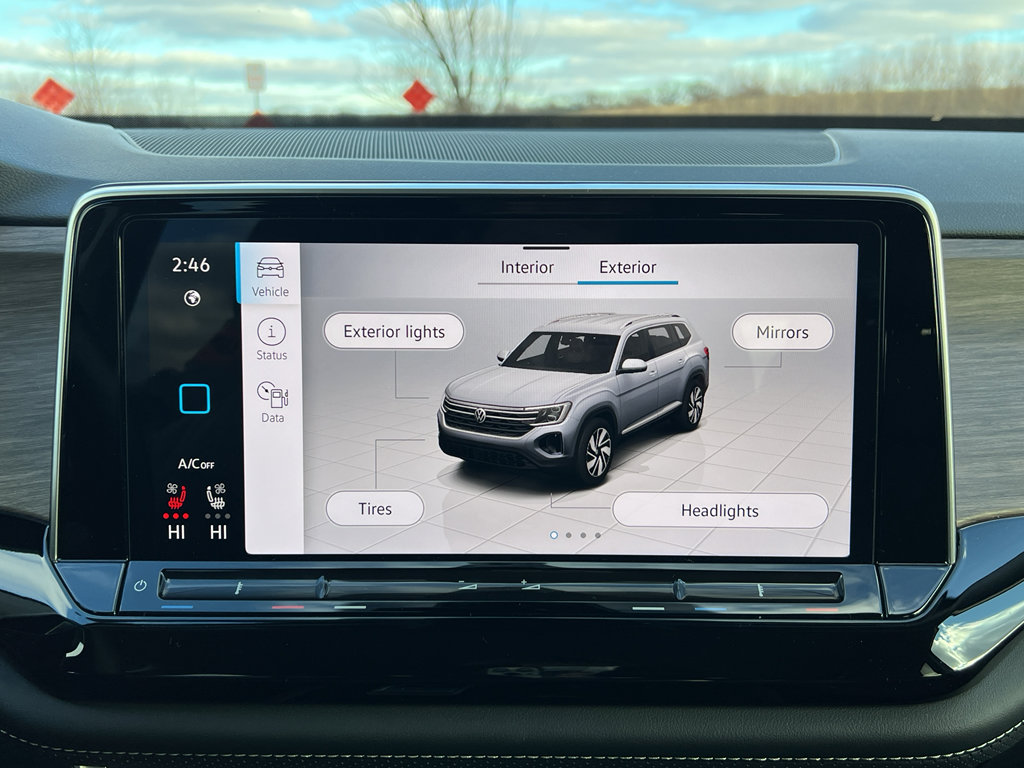 Used 2024 Volkswagen Atlas SEL Premium R-Line image 26