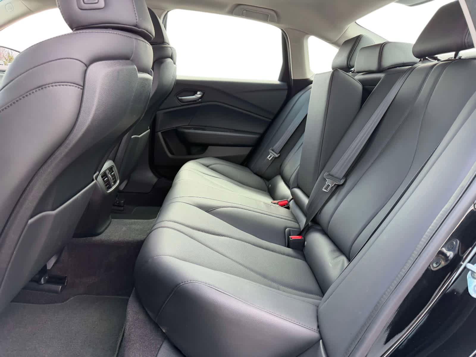 Used 2023 Acura TLX FWD image 15