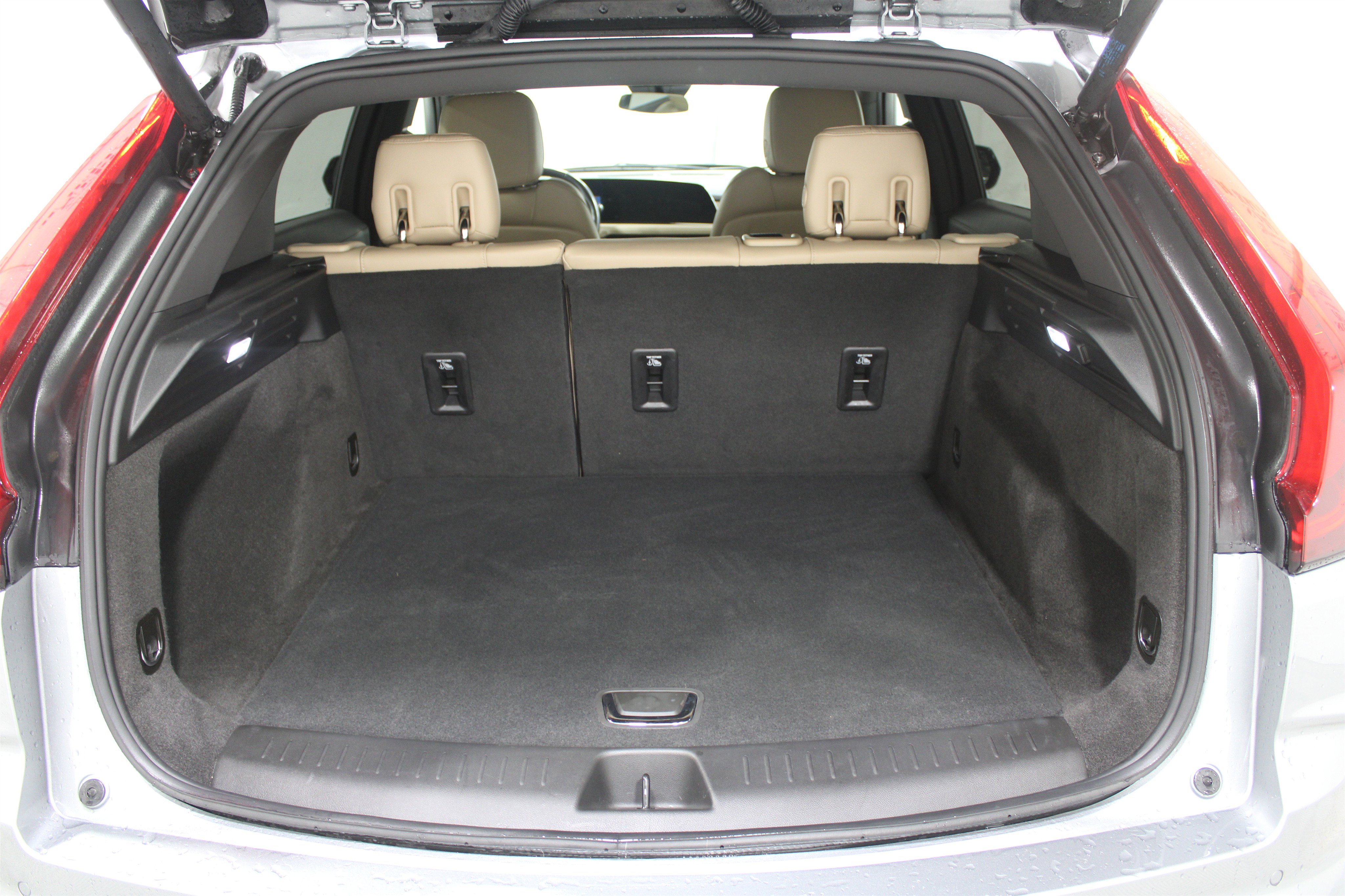 Used 2024 Cadillac XT4 Luxury w/ Cold Weather Package image 22