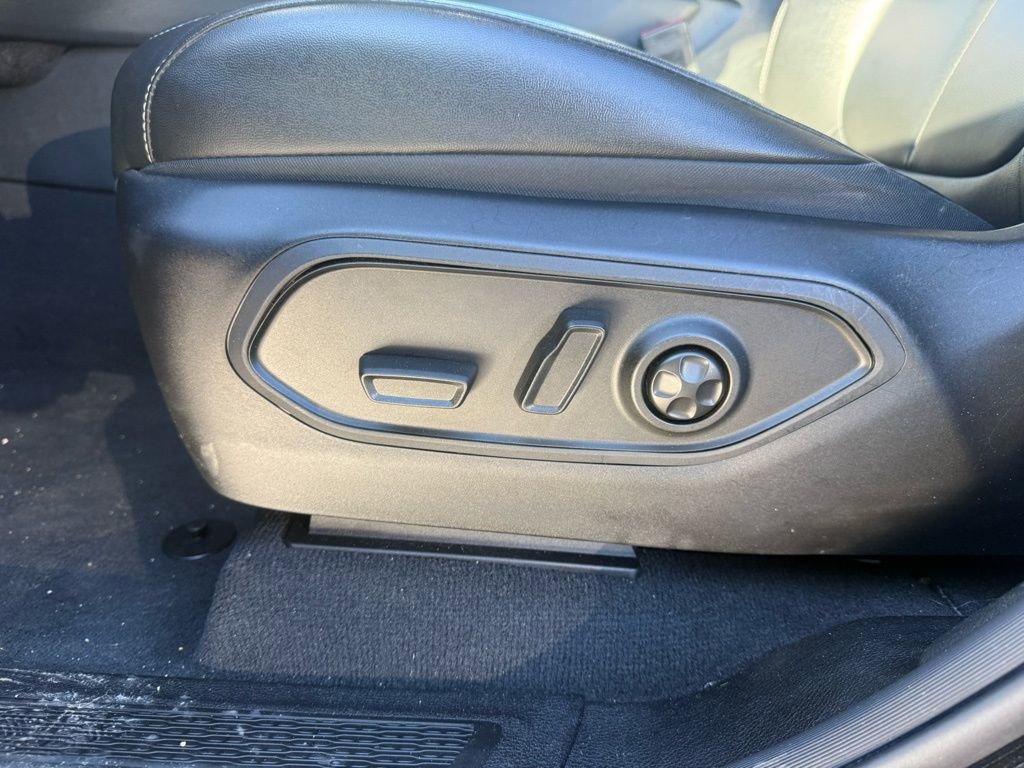 Used 2023 Jeep Grand Cherokee Limited image 51