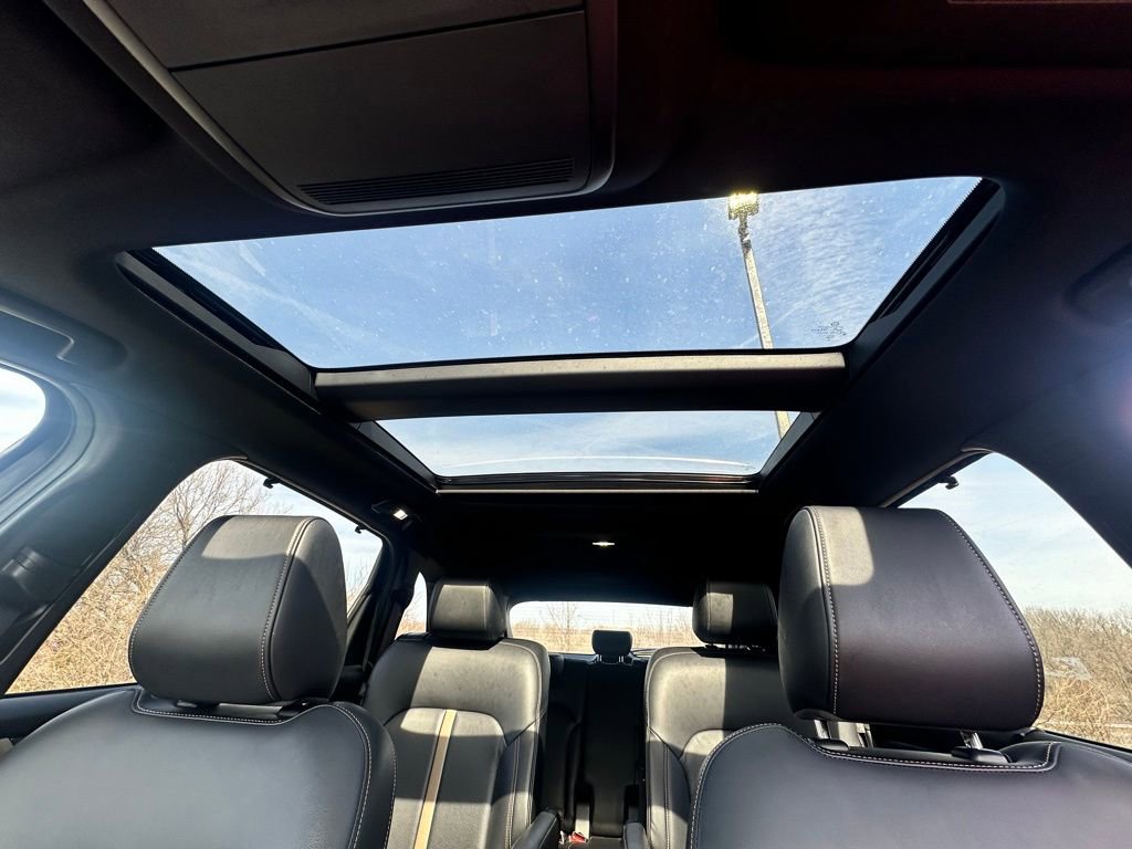 Used 2025 MAZDA CX-90 3.3 Turbo w/ Premium Plus Pkg image 14