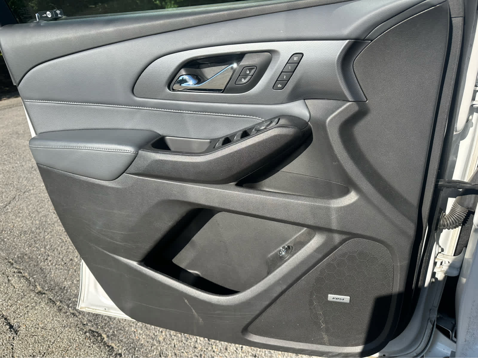 Used 2018 Chevrolet Traverse Premier AWD/4WD image 21