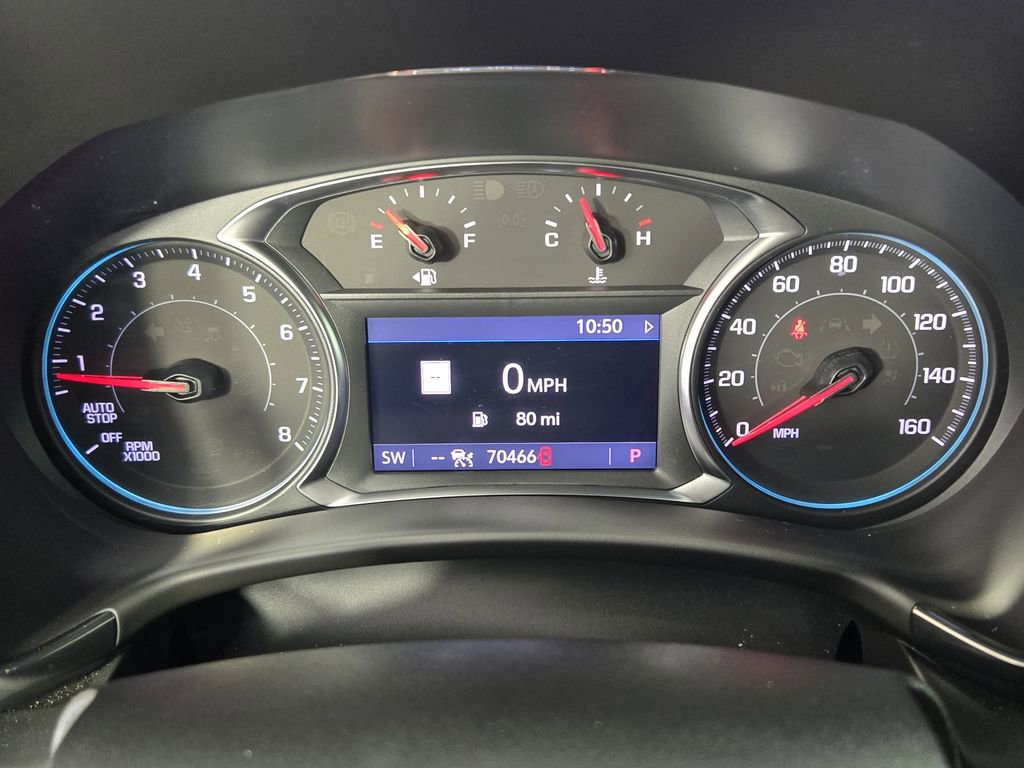 Used 2023 Chevrolet Equinox RS w/ RS Leather Package FWD image 17