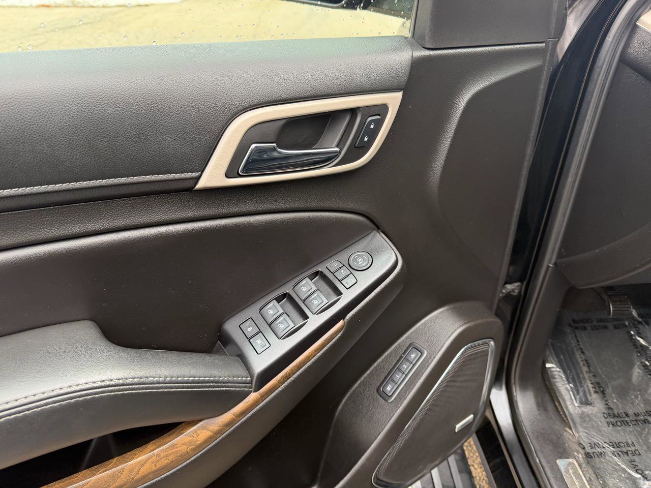 Used 2018 GMC Yukon Denali AWD/4WD image 11