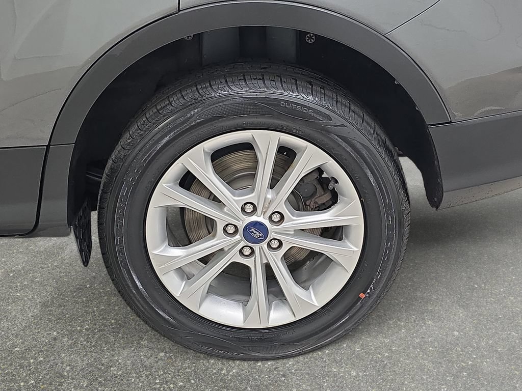 Used 2019 Ford Escape SE FWD image 32