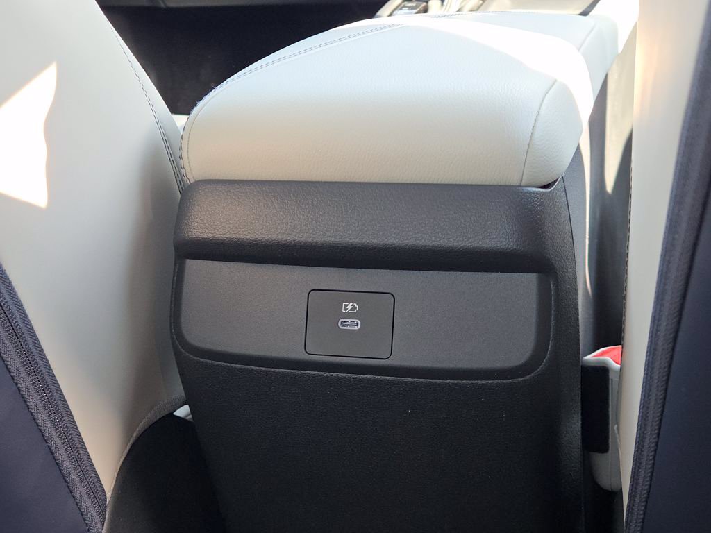 New 2026 Nissan Sentra SL w/ Floor Mat Package FWD image 15