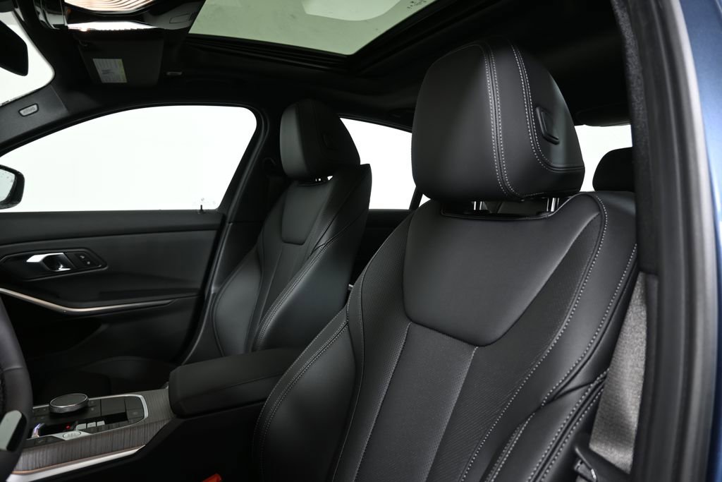 Used 2026 BMW 330i xDrive Sedan w/ Convenience Package image 16