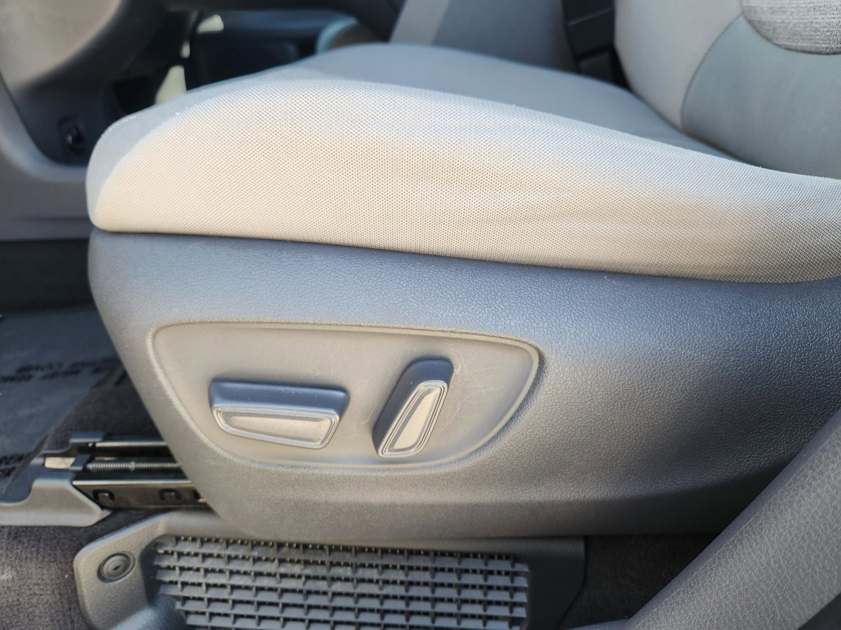 Used 2021 Toyota Sienna LE image 24