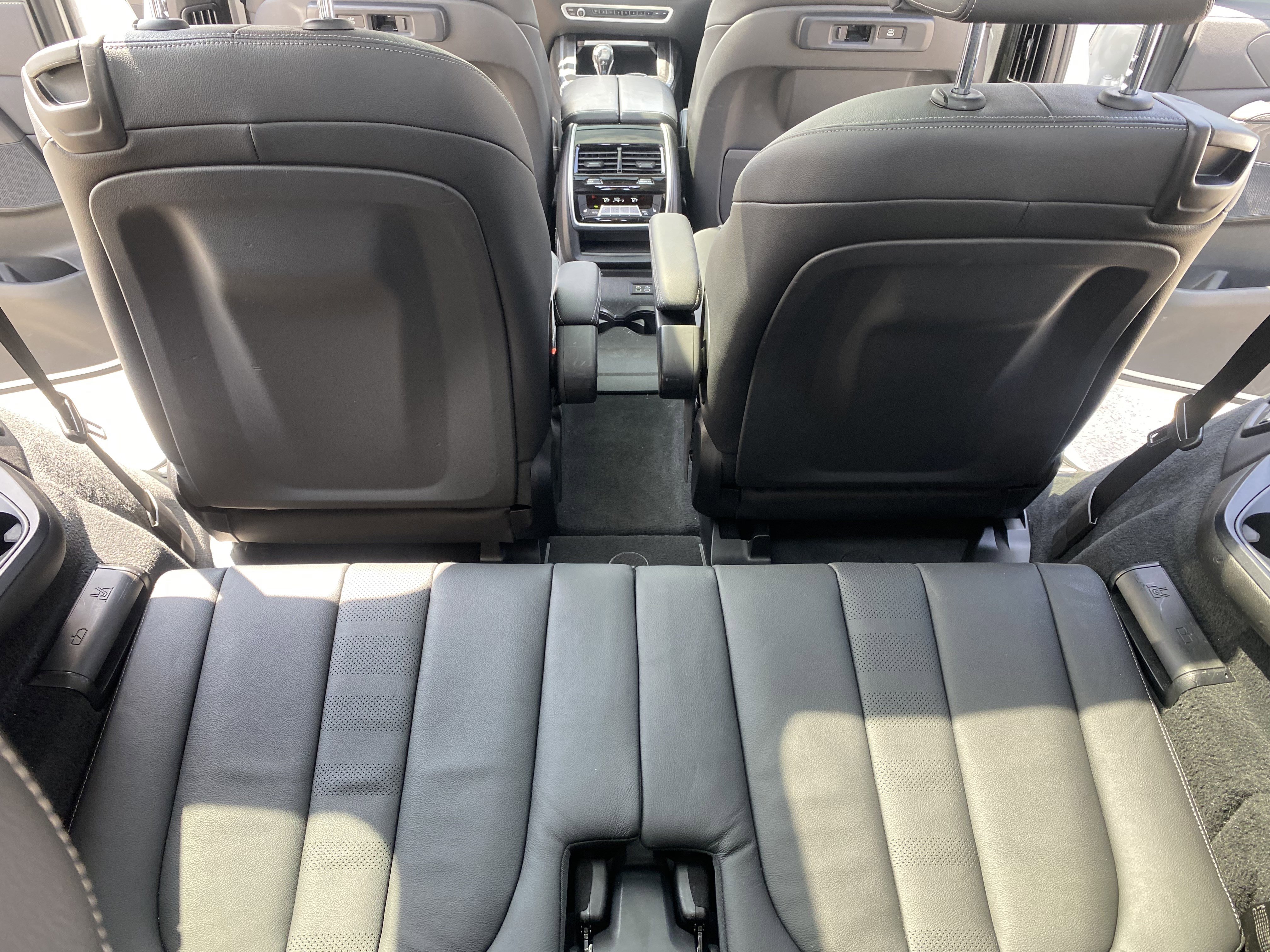 Used 2021 BMW X7 xDrive40i w/ Cold Weather Package AWD/4WD image 21